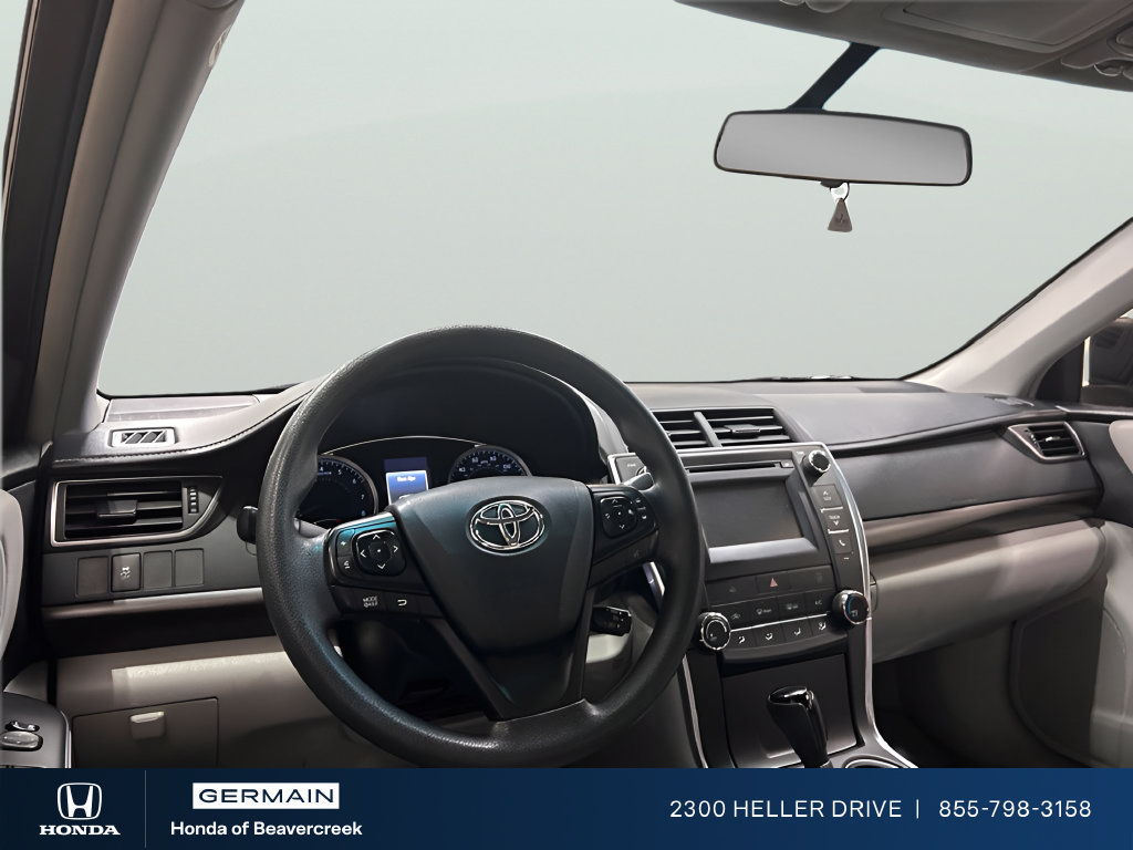 Used 2016 Toyota Camry LE FWD image 10