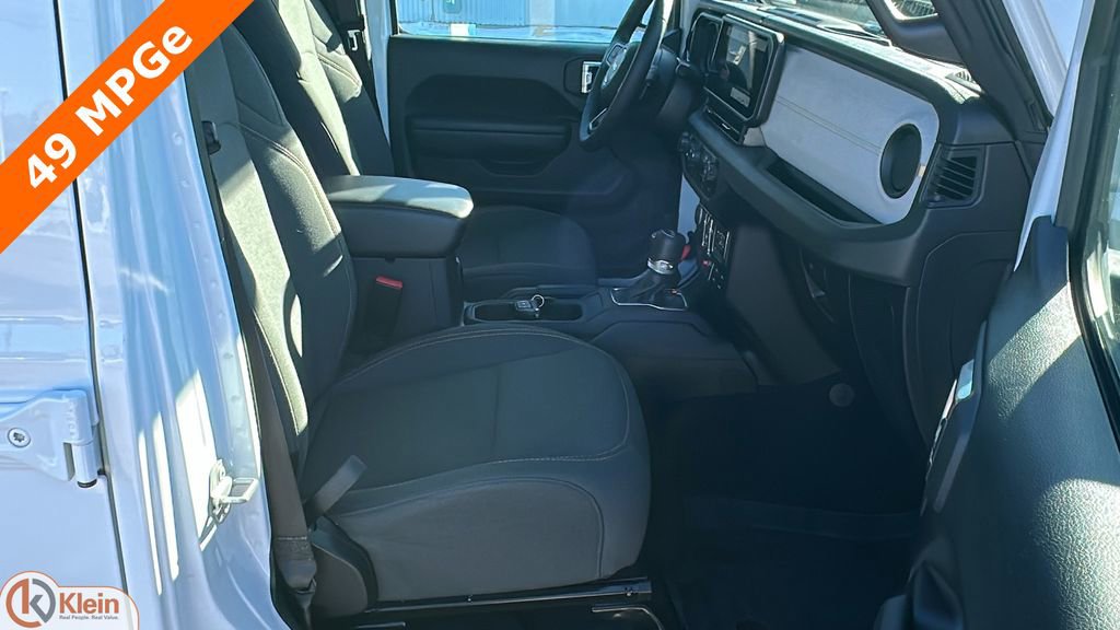 Used 2025 Jeep Wrangler Unlimited Sport S 4xe image 31