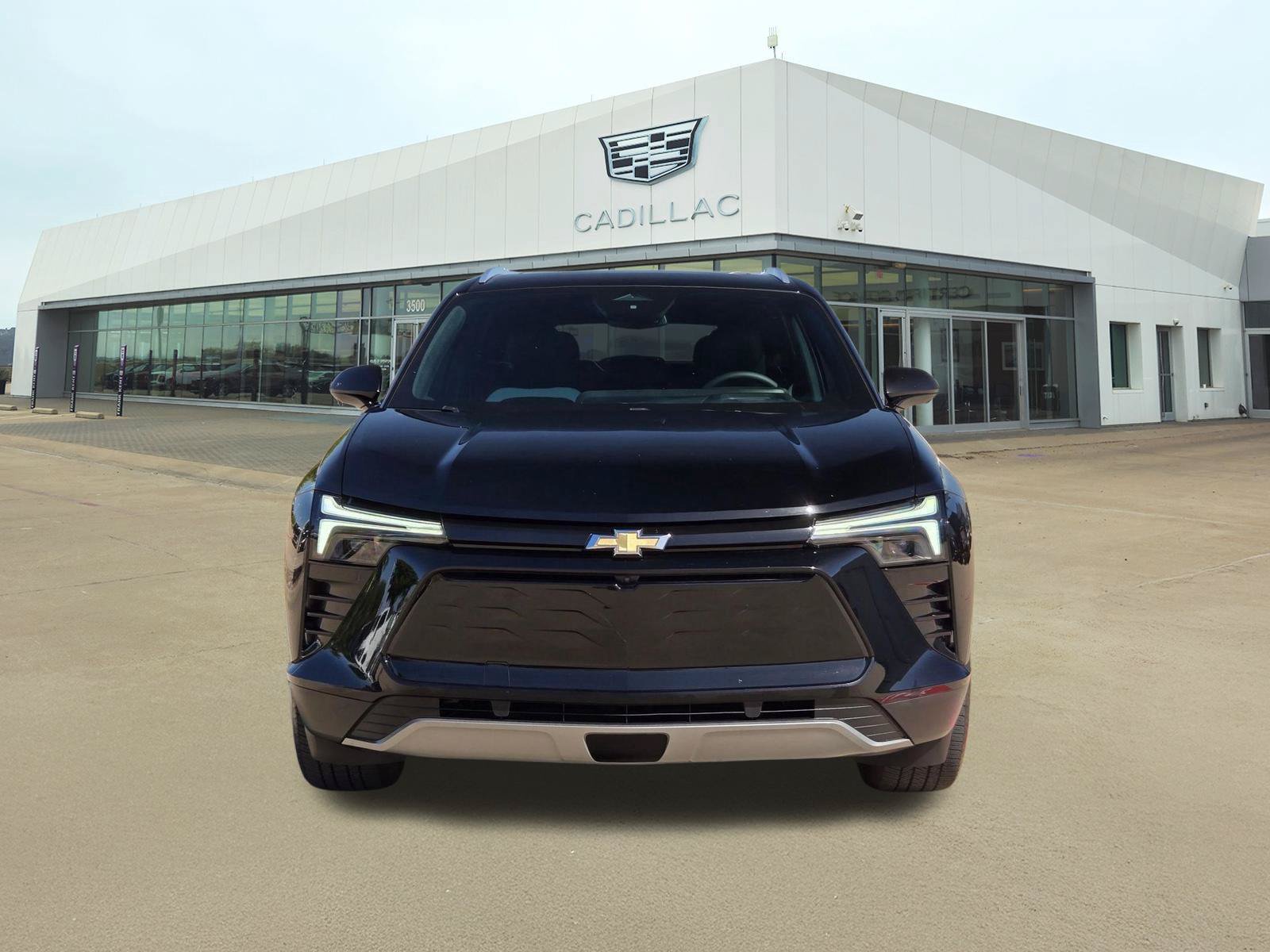 Used 2024 Chevrolet Blazer EV LT AWD/4WD image 2
