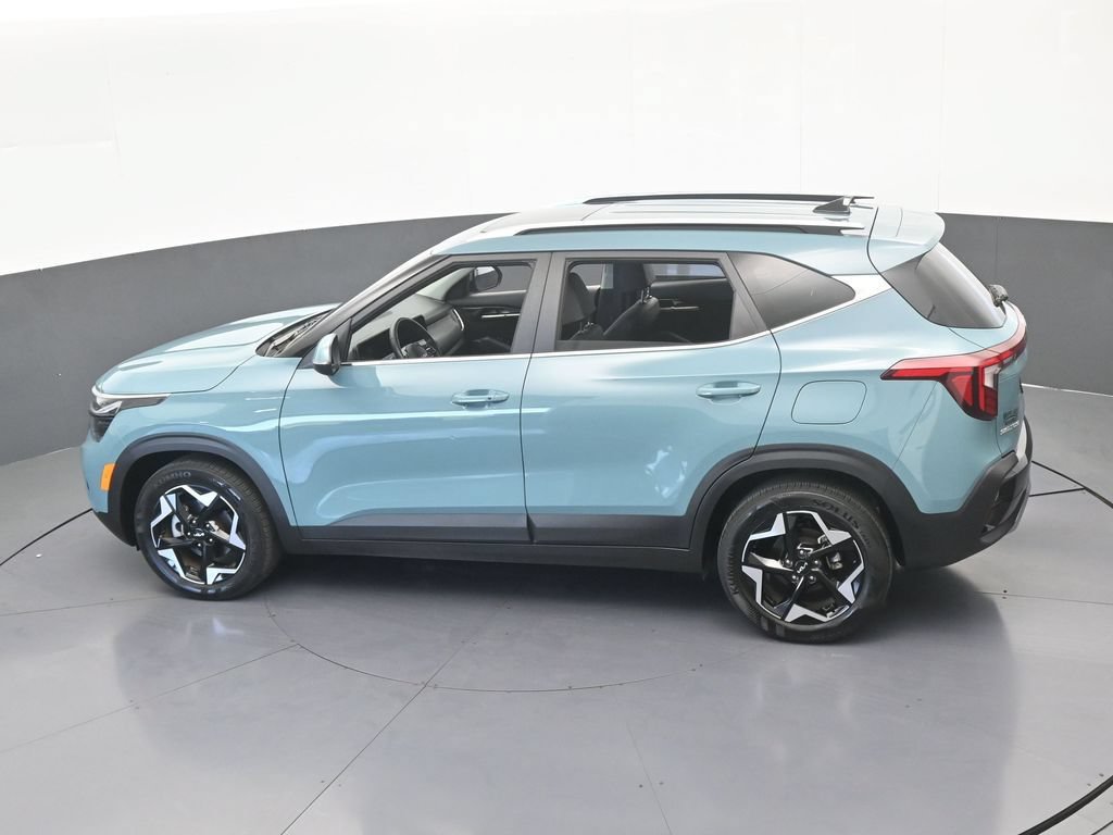 Used 2025 Kia Seltos EX w/ EX Sunroof Package FWD image 47