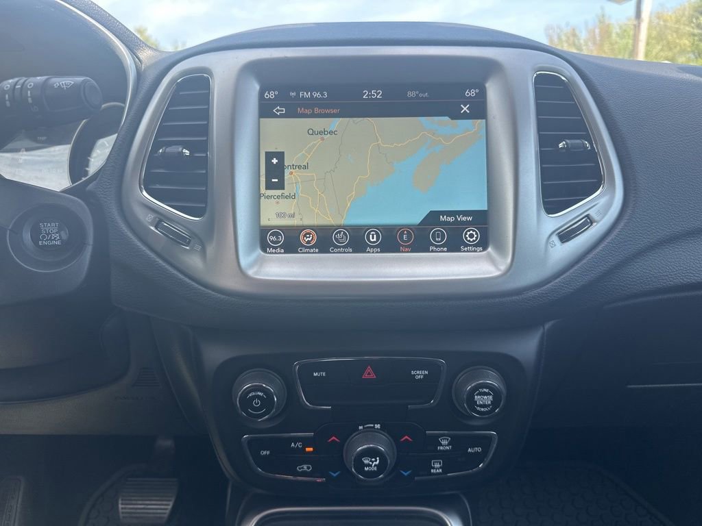 Used 2018 Jeep Compass Latitude w/ Popular Equipment Group AWD/4WD image 20