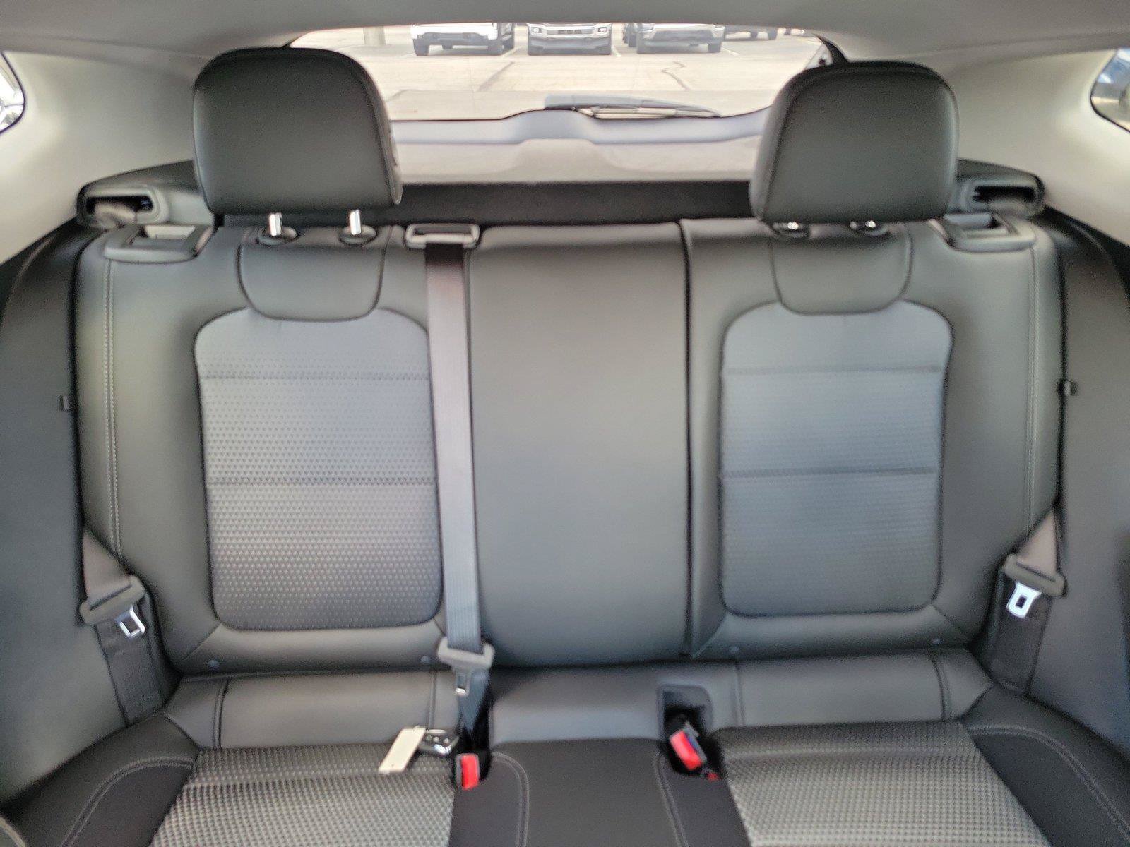 Used 2026 Chevrolet Trax LT FWD image 13