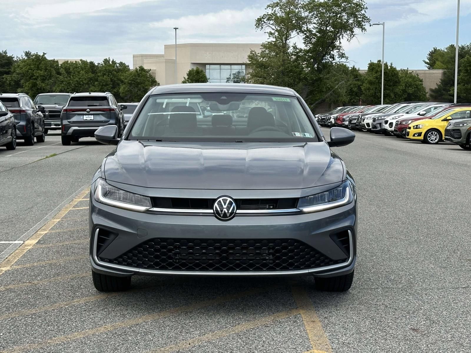 New 2026 Volkswagen Jetta SE FWD image 9