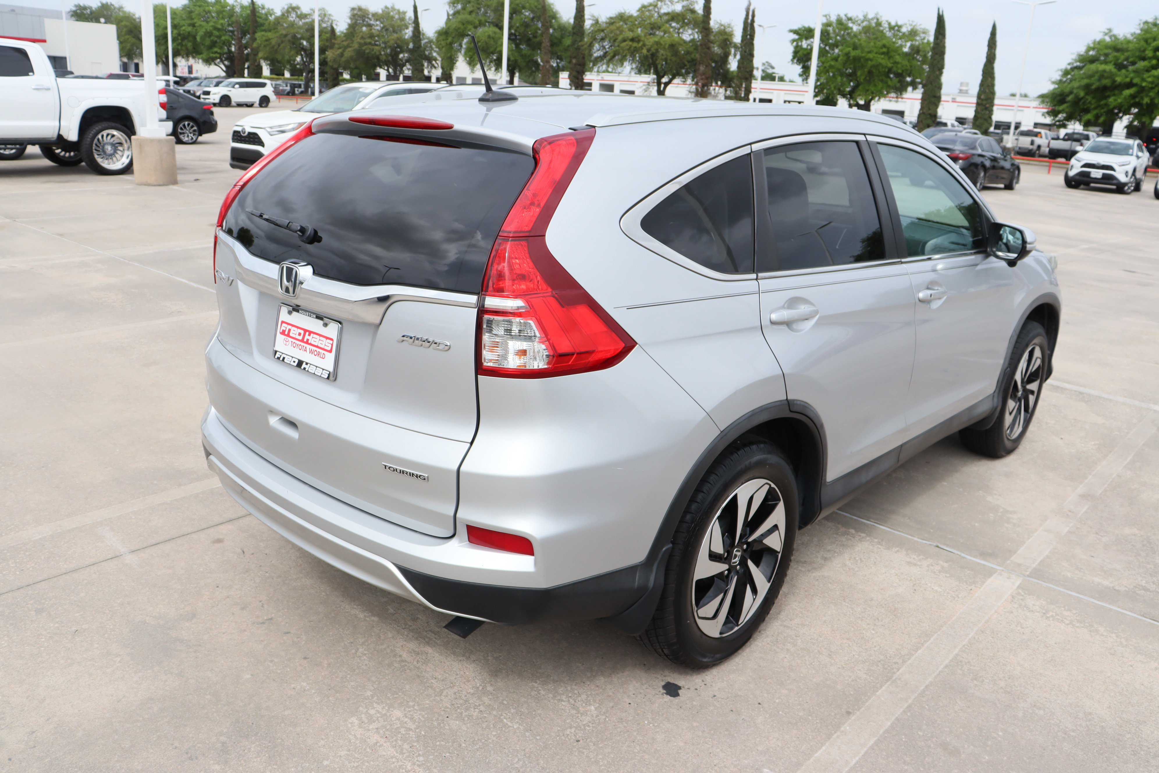 Used 2016 Honda CR-V Touring image 11