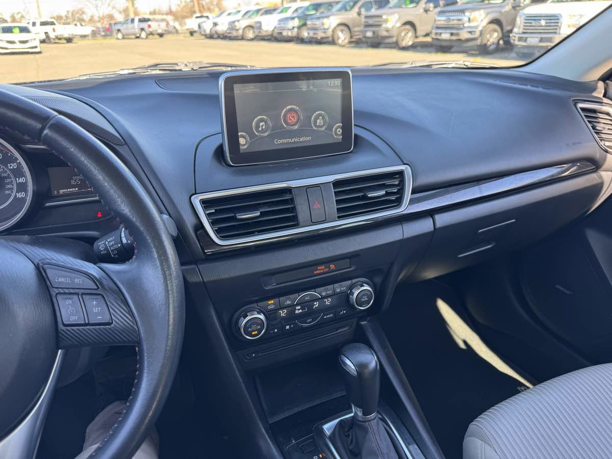 Used 2016 MAZDA MAZDA3 i Touring w/ Popular Equipment Package image 27