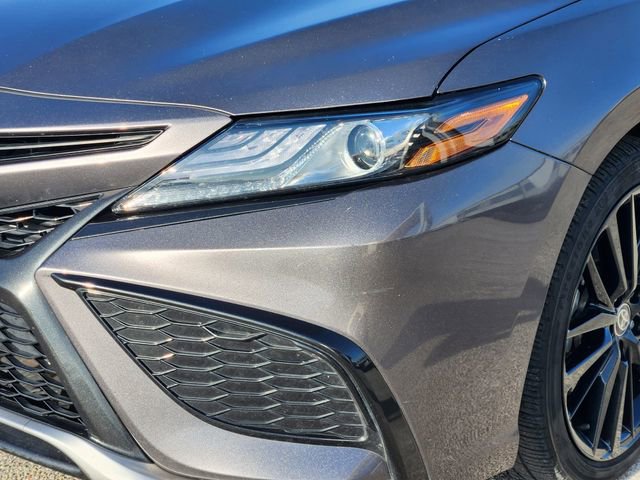Used 2024 Toyota Camry XSE FWD image 6