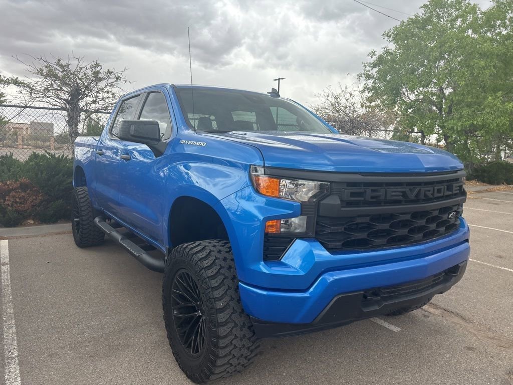 Used 2025 Chevrolet Silverado 1500 Custom w/ LPO, Dark Essentials Package AWD/4WD image 1