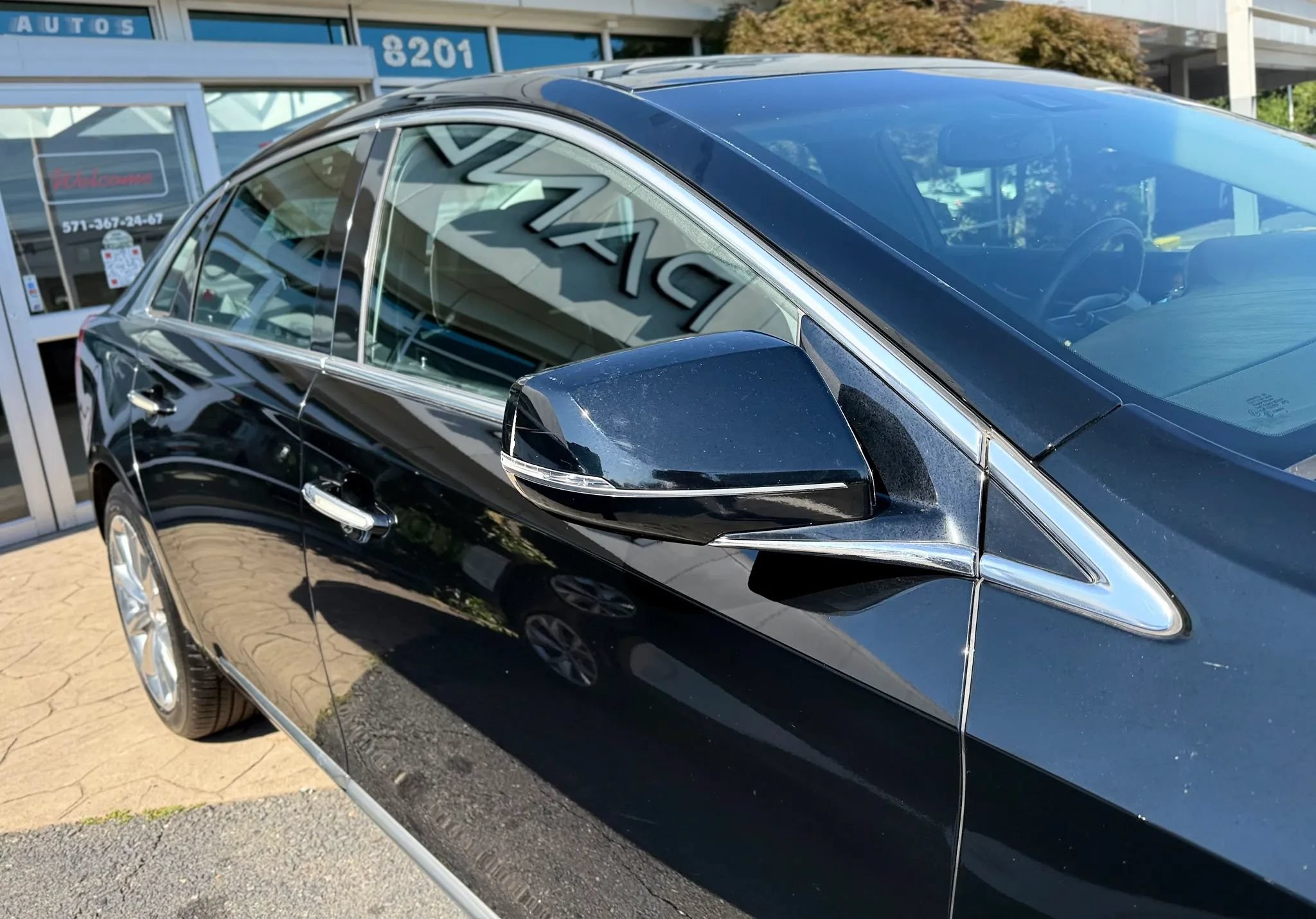 Used 2013 Cadillac XTS Premium FWD image 46