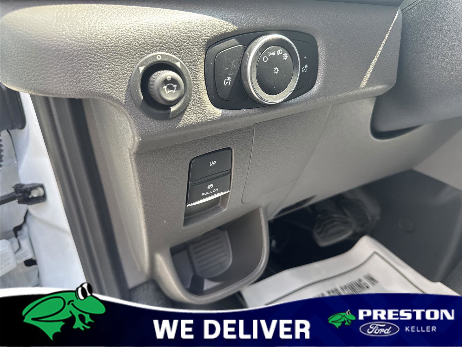 New 2025 Ford Transit 150 Low Roof image 28