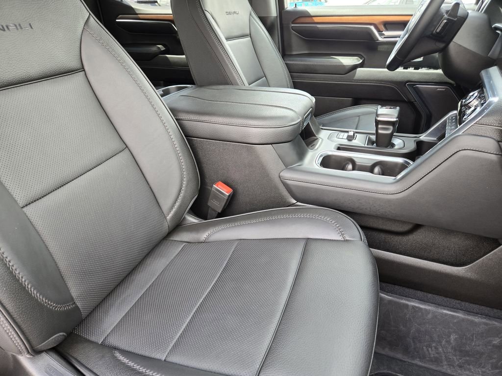 Certified 2023 GMC Sierra 1500 Denali w/ Denali Reserve Package AWD/4WD image 9