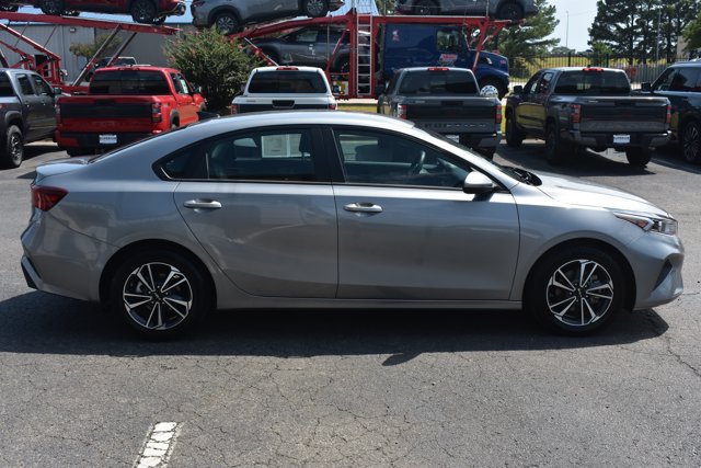 Used 2024 Kia Forte LXS FWD image 4