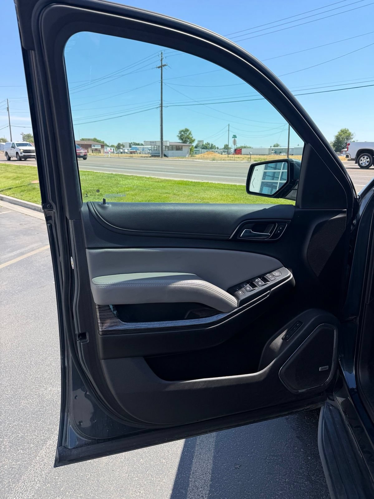Used 2019 Chevrolet Suburban LT AWD/4WD image 23