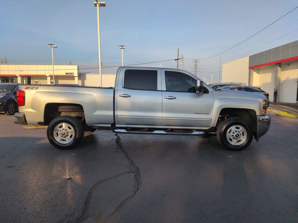 Used 2018 Chevrolet Silverado 2500 LT w/ All Star Edition AWD/4WD image 6