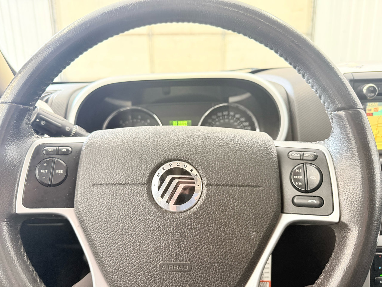 Used 2010 Mercury Mountaineer Premier image 34