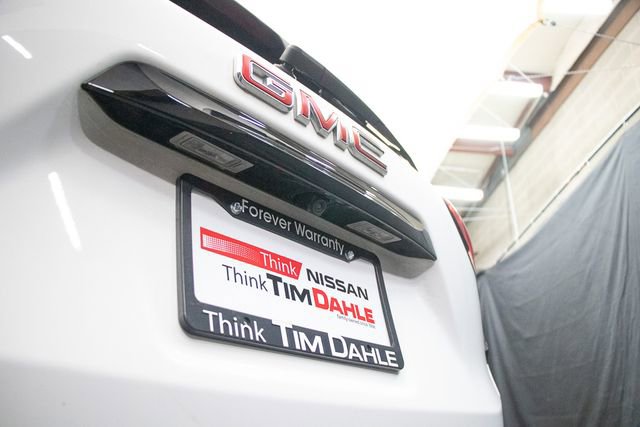 Used 2024 GMC Terrain SLE w/ Elevation Edition image 13