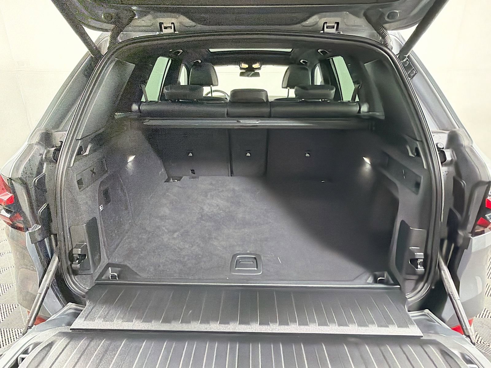 Certified 2025 BMW X5 xDrive40i w/ Climate Comfort Package AWD/4WD image 29