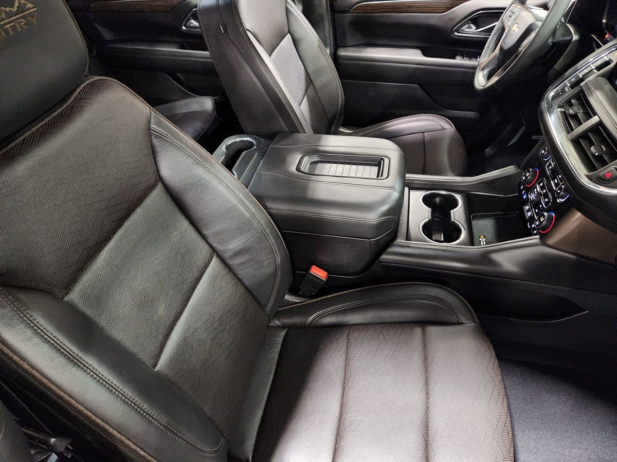 Used 2023 Chevrolet Tahoe High Country w/ Premium Package 2 AWD/4WD image 31