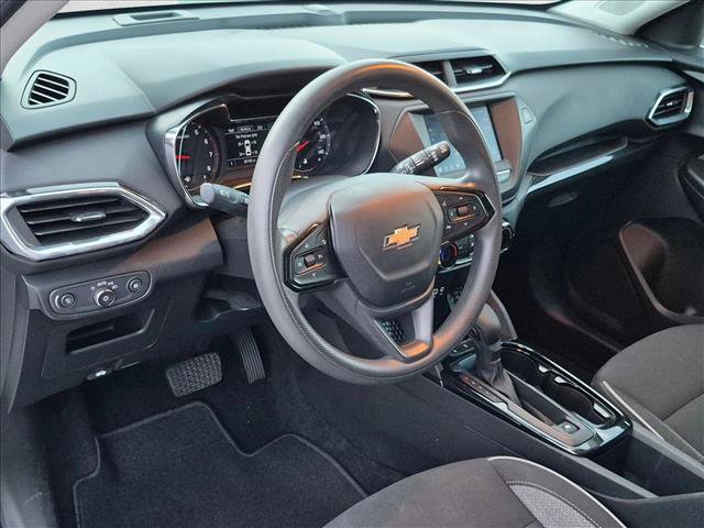Used 2023 Chevrolet TrailBlazer LT FWD image 10