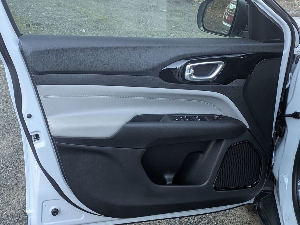 New 2026 Jeep Compass Limited AWD/4WD image 10