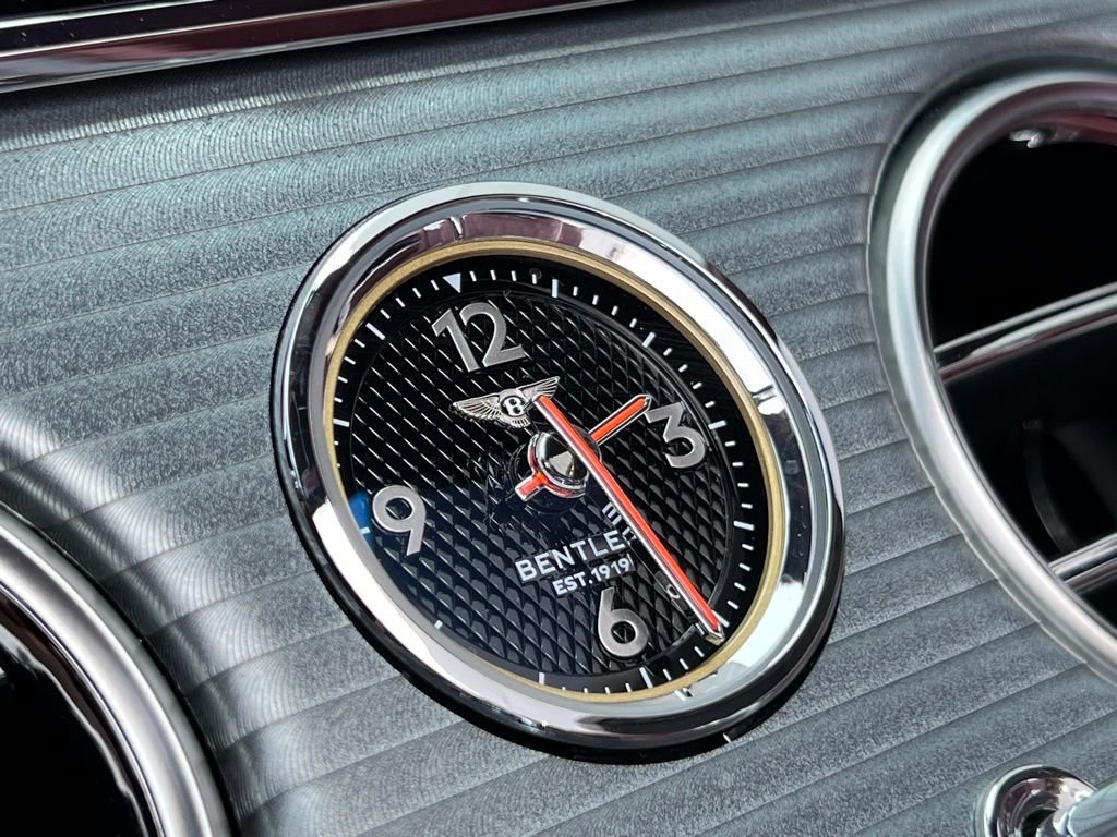 Used 2023 Bentley Continental GT Azure image 25
