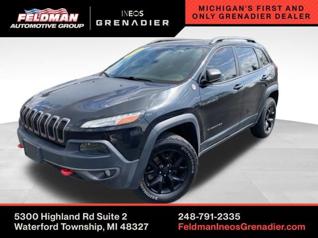 Used 2016 Jeep Cherokee Trailhawk w/ Cold Weather Group AWD/4WD image 1
