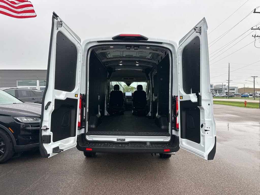 New 2026 Ford Transit 250 148 Medium Roof image 12