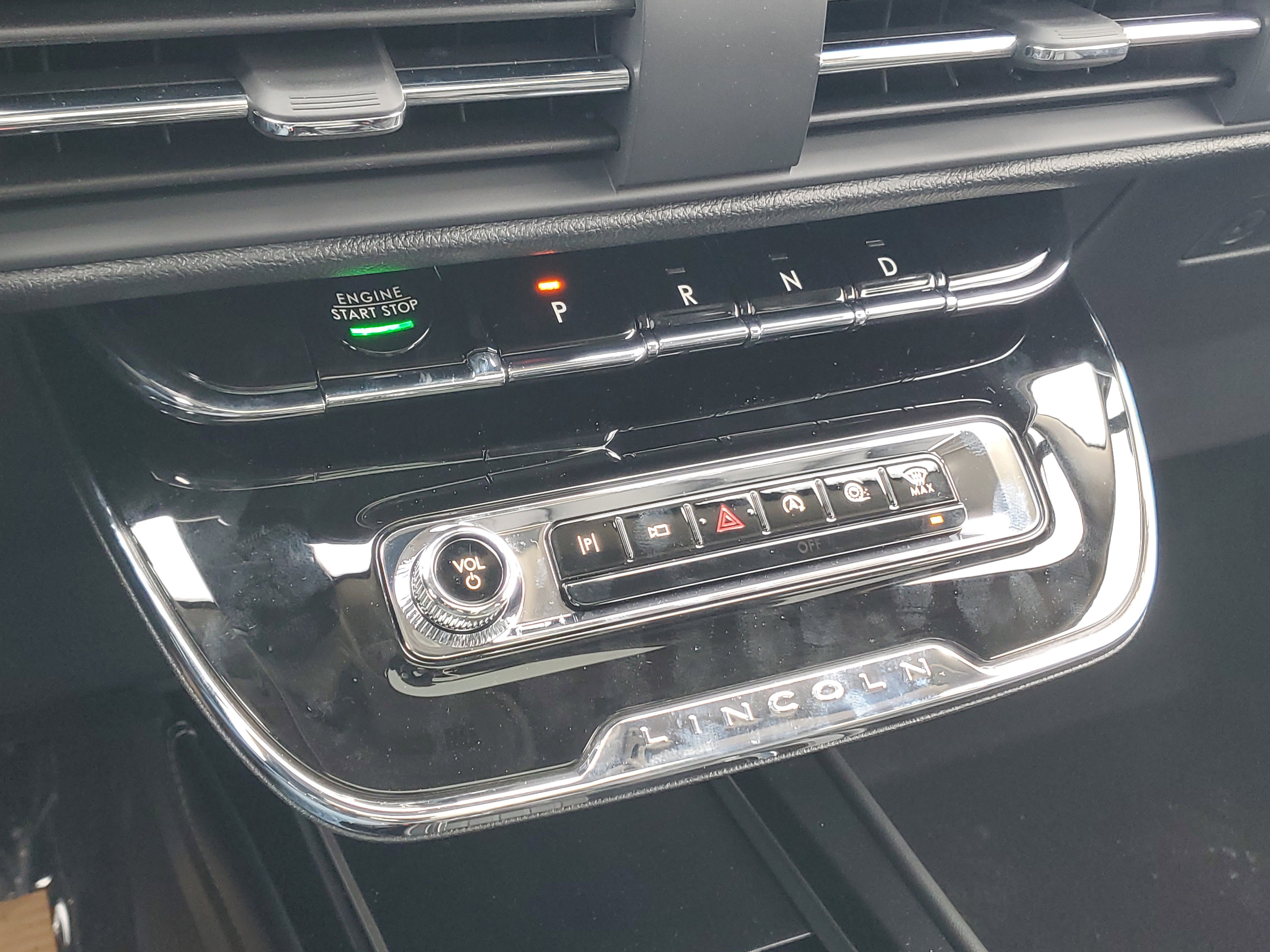 New 2026 Lincoln Corsair Premiere image 22