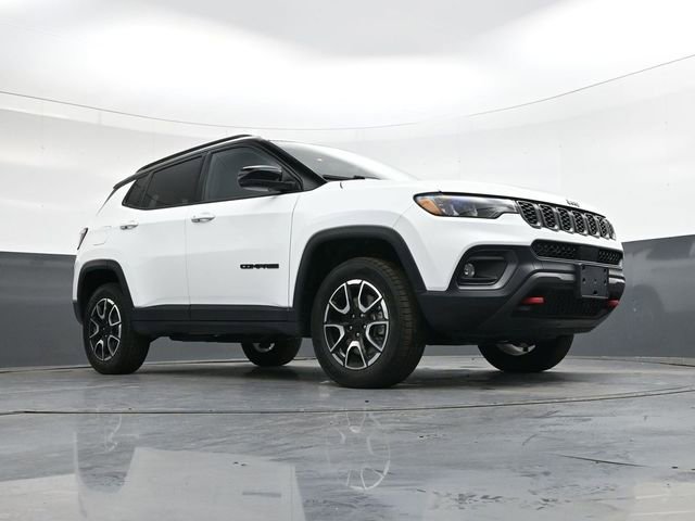 Used 2024 Jeep Compass Trailhawk image 33