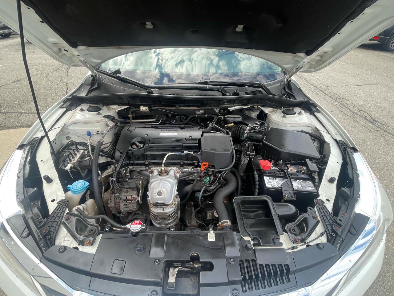 Used 2017 Honda Accord LX image 17
