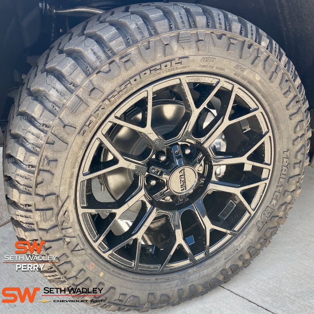 New 2025 GMC Sierra 1500 Pro AWD/4WD image 9