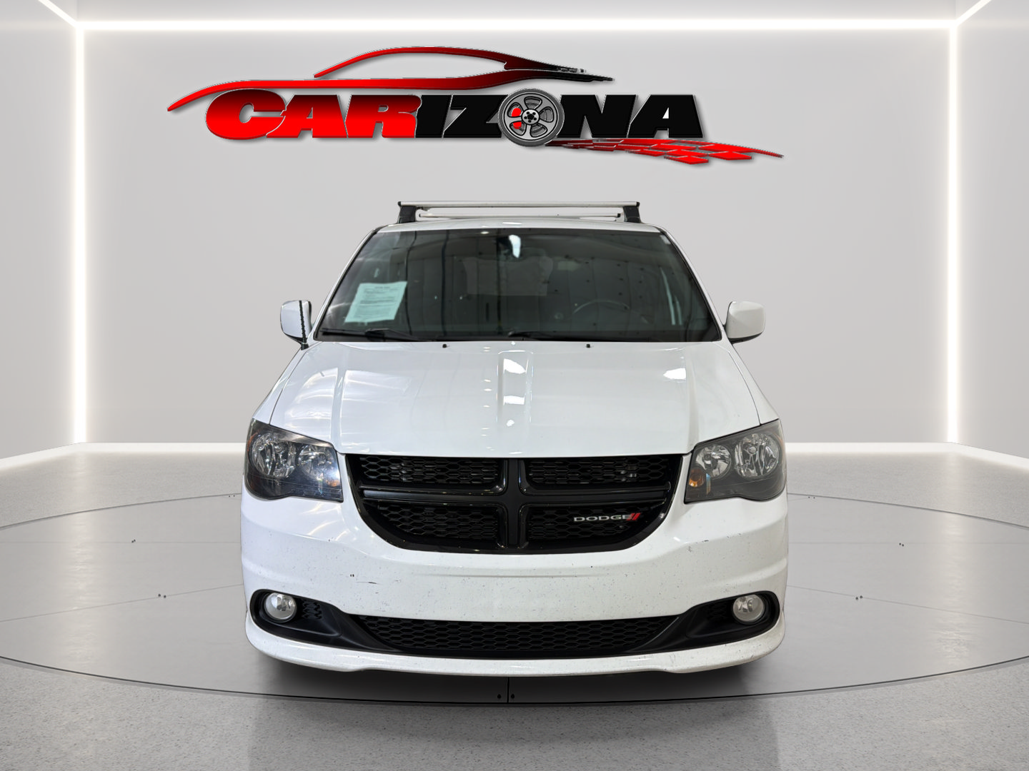 Used 2018 Dodge Grand Caravan SE FWD image 2