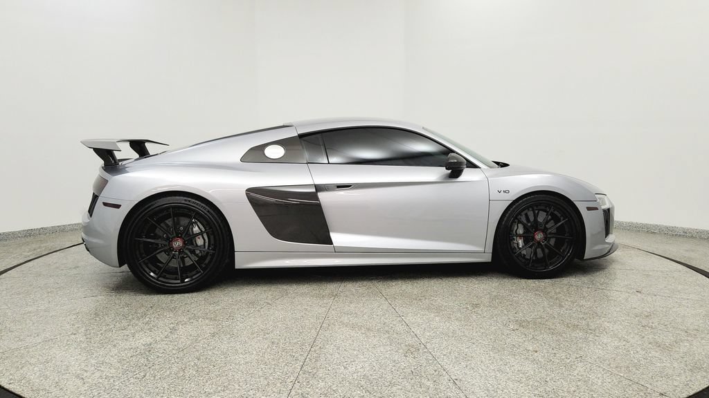 Used 2017 Audi R8 V10 plus AWD/4WD image 6