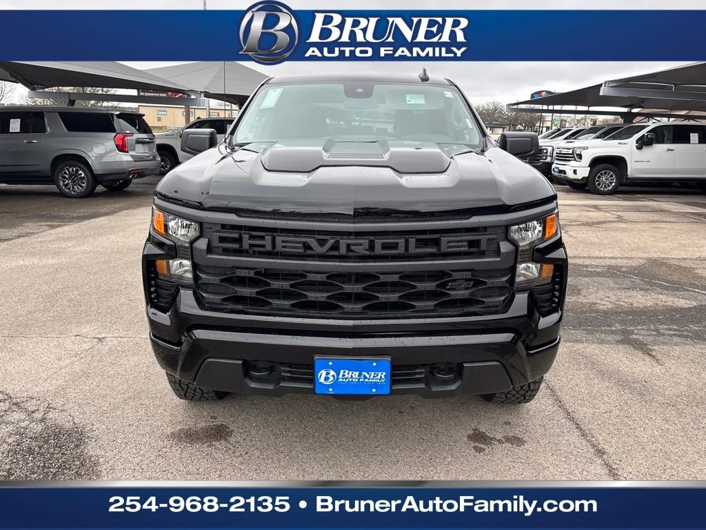New 2026 Chevrolet Silverado 1500 Custom Trail Boss w/ Dark Appearance Package image 2