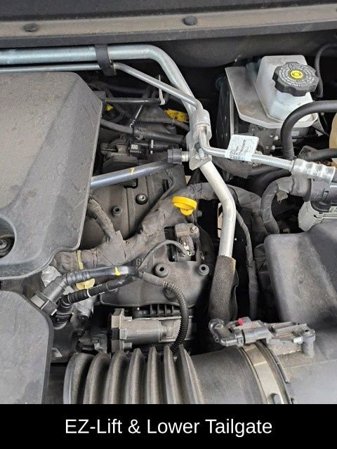 Used 2023 Chevrolet Colorado Trail Boss w/ Technology Package image 23