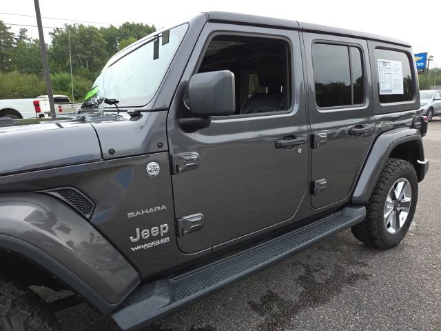 Used 2020 Jeep Wrangler Unlimited Sahara w/ Dual Top Group AWD/4WD image 33