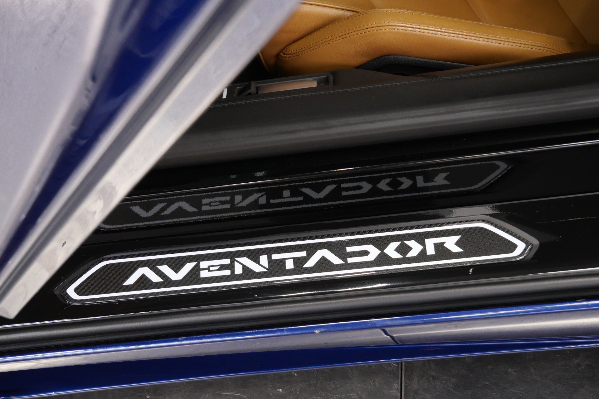 Used 2014 Lamborghini Aventador LP 700-4 image 33