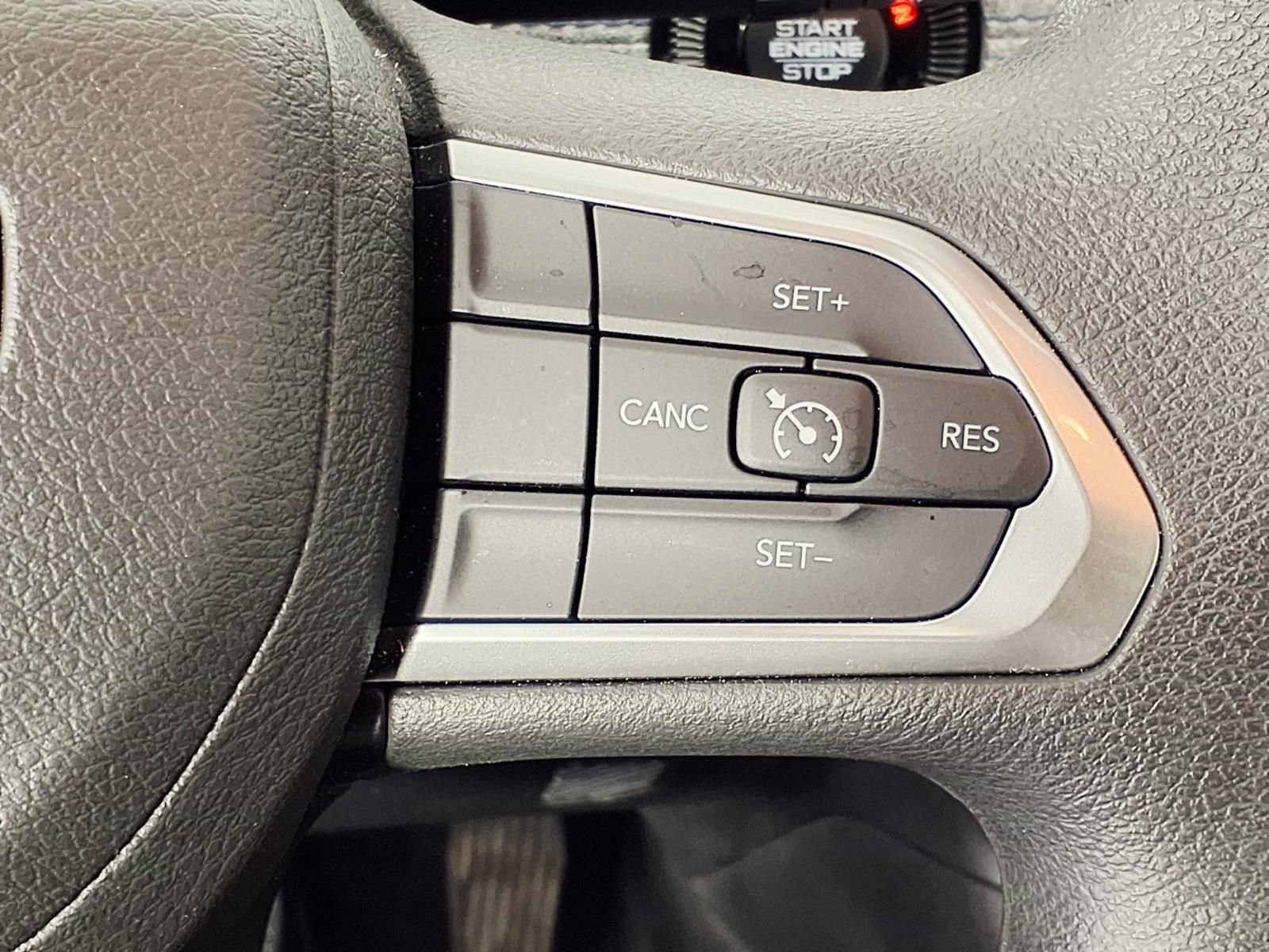 Used 2023 Jeep Compass Sport image 17