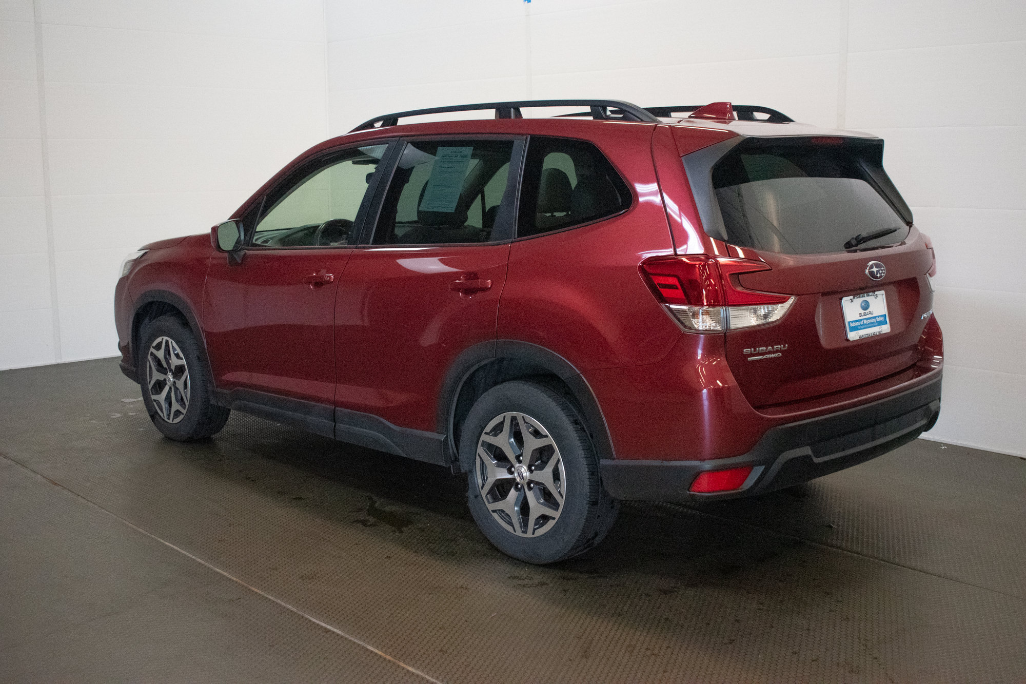 Used 2023 Subaru Forester Premium AWD/4WD image 6