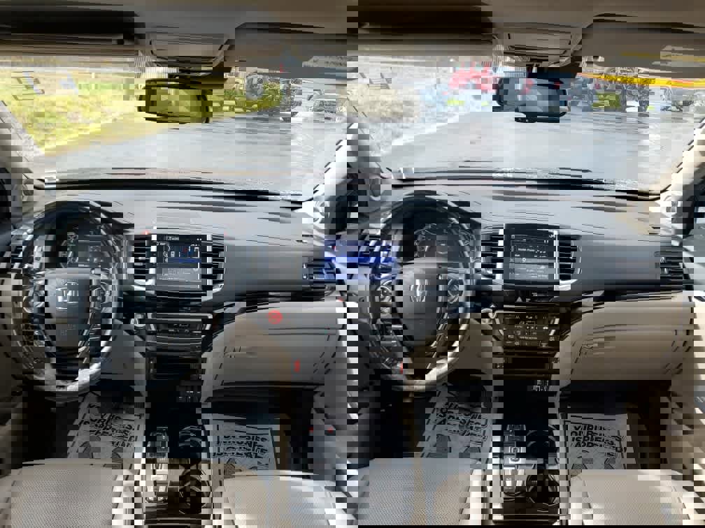 Used 2020 Honda Ridgeline RTL-E image 17