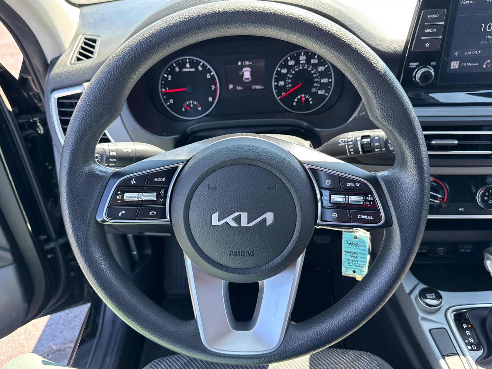 Used 2023 Kia Seltos LX image 13