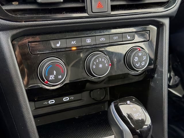 Used 2024 Volkswagen Taos S image 17