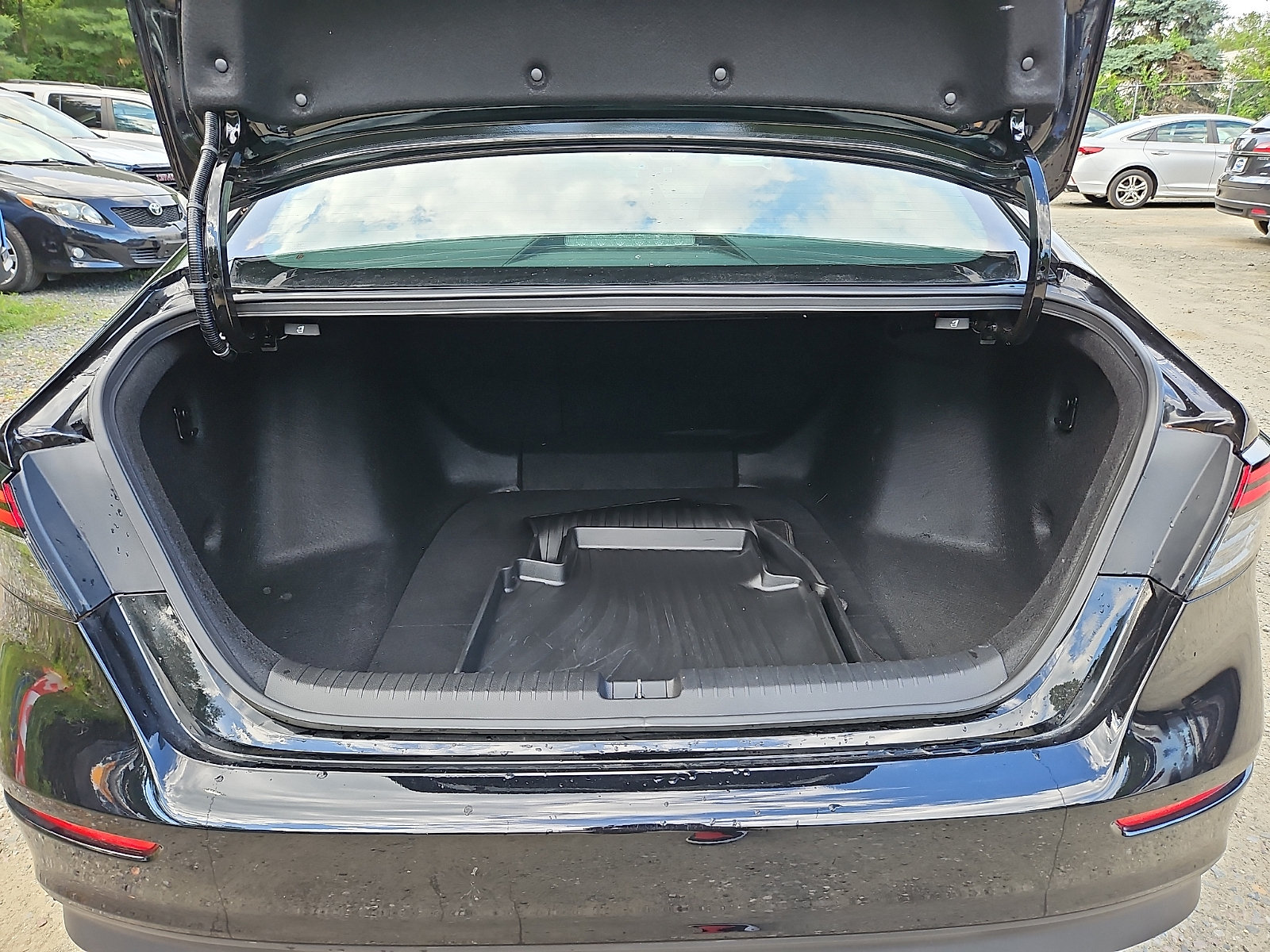 Certified 2023 Honda Accord EX image 27