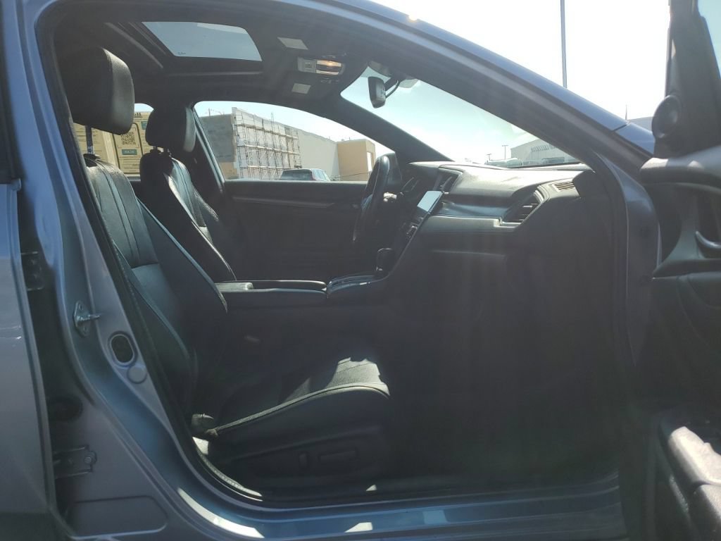 Certified 2018 Honda Civic Sport Touring image 32