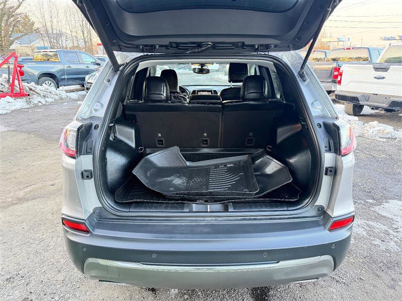 Used 2019 Jeep Cherokee Limited AWD/4WD image 6