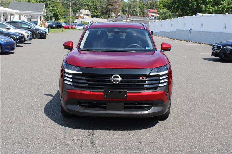 Used 2025 Nissan Kicks SR FWD image 3