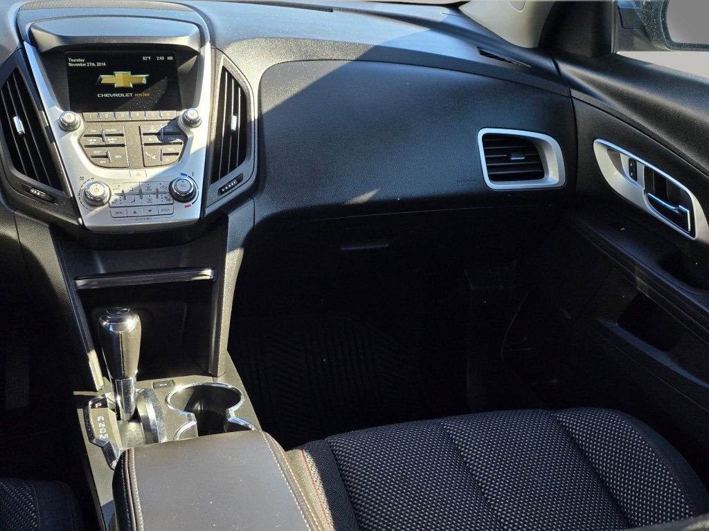 Used 2017 Chevrolet Equinox LT w/ Convenience Package AWD/4WD image 4