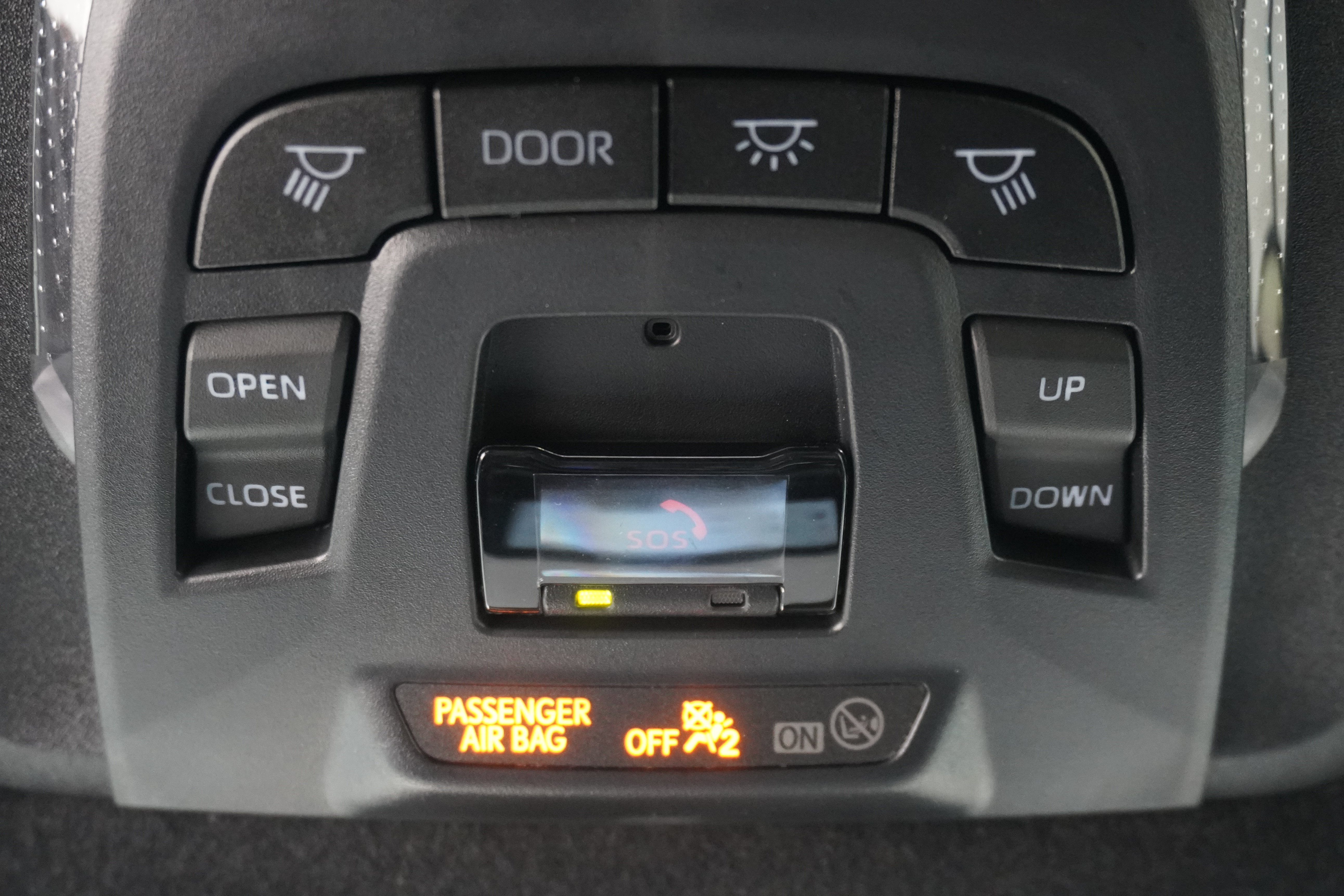 Used 2023 Toyota Corolla Cross AWD Hybrid w/ Moonroof Package image 23