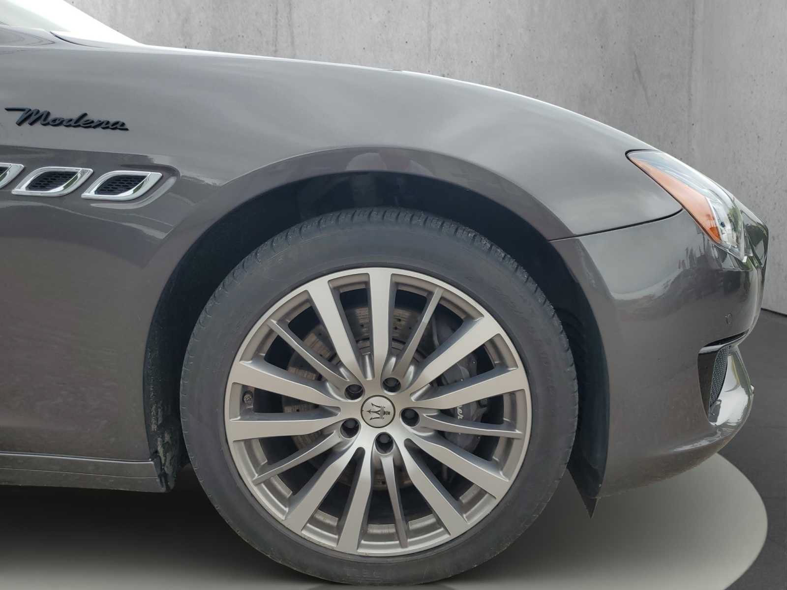 Used 2022 Maserati Quattroporte Modena Q4 AWD/4WD image 30