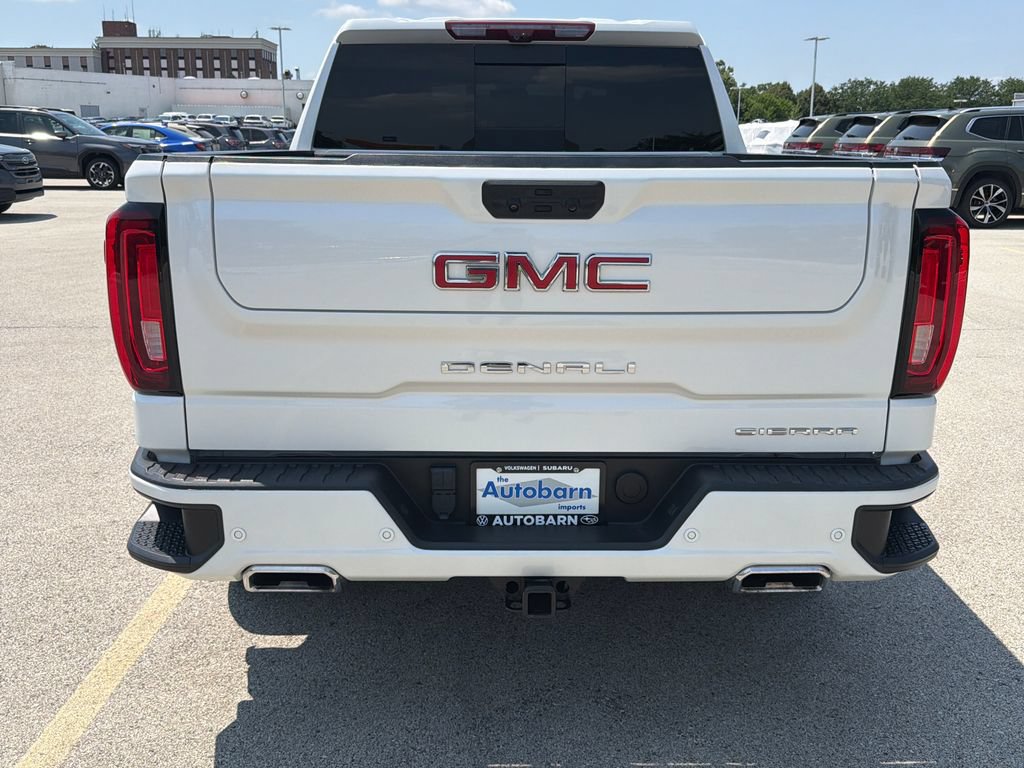 Used 2024 GMC Sierra 1500 Denali w/ Technology Package AWD/4WD image 5