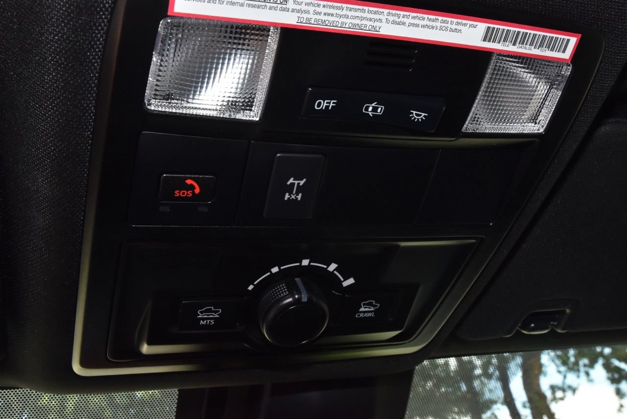 Used 2023 Toyota Tacoma TRD Off-Road w/ Technology Package AWD/4WD image 31